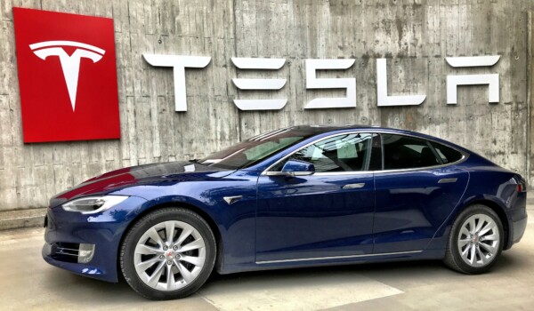 Tesla S Plaid